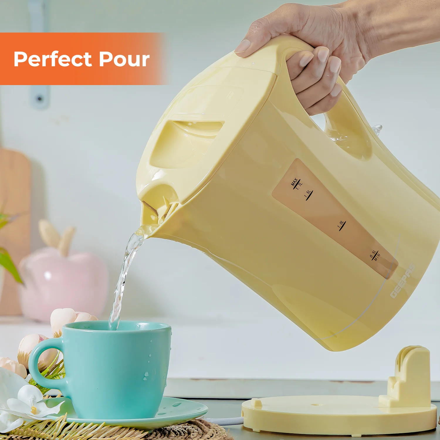 1.7L Fast-Boil Cordless Beige Electric Kettle - Image 3