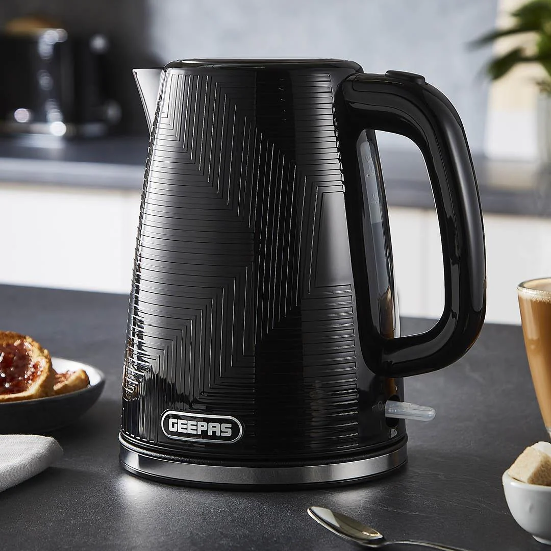 1.7L Black Cordless Electric Kettle - 3000W Fast Boiling, Stainless Steel - Image 2