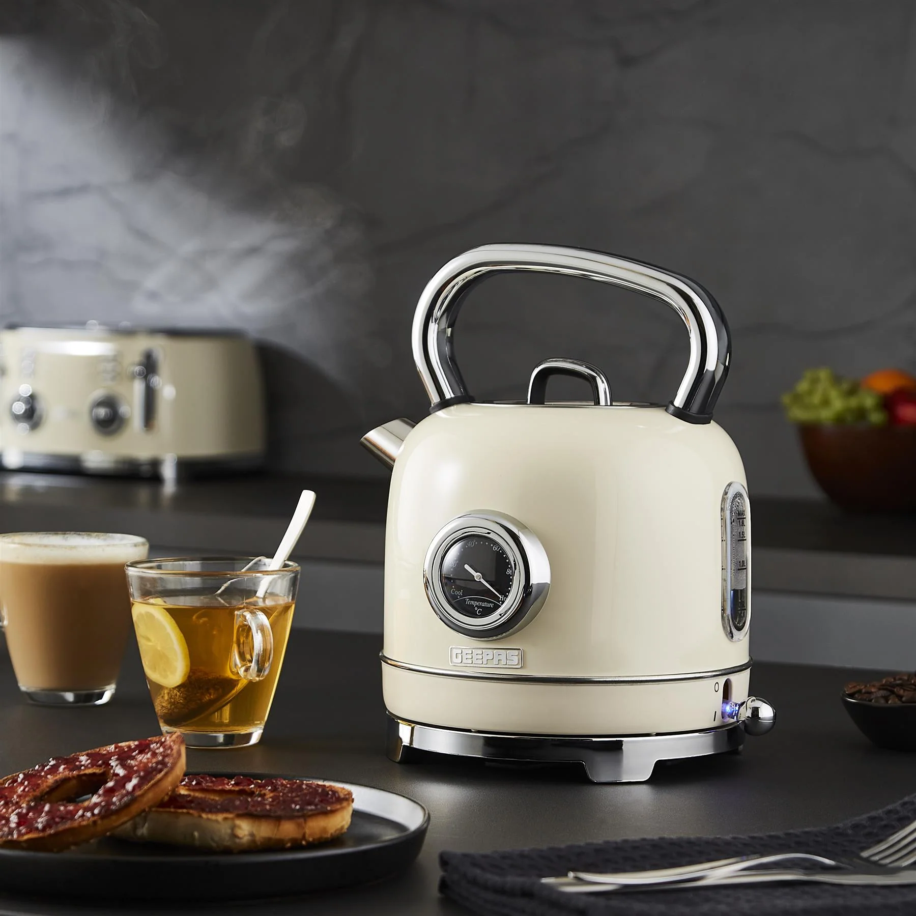 1.8L Cream Retrovive Rapid-Boil Vintage Electric Kettle - Image 3
