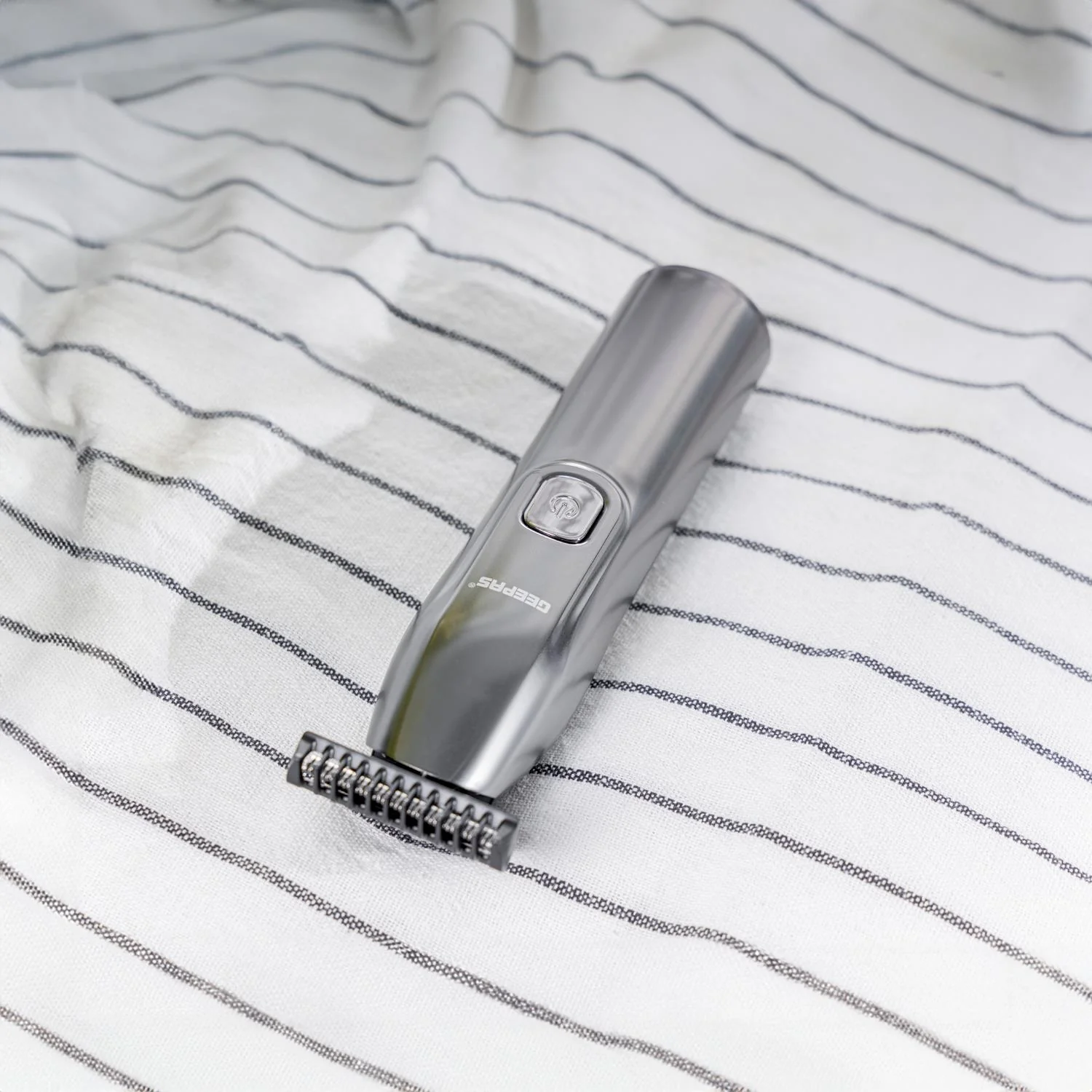 Brushed Stainless Steel Electric Rechargeable Beard Trimmer - Image 2